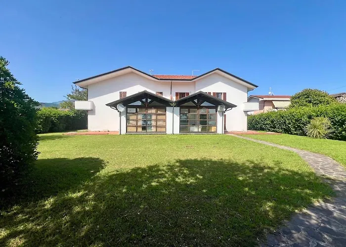 Villa Villino Cocca Marina di Massa
